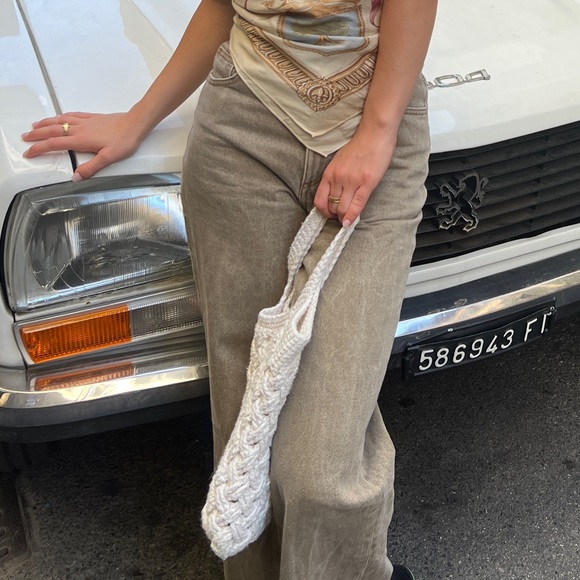 Handmade Cream crochet tote bag with a unique design - Picture 5 of 5